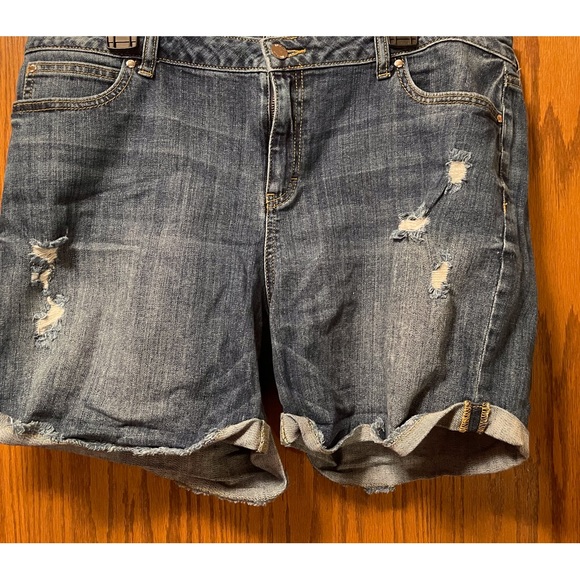 Jennifer Lopez Pants - Jennifer Lopez size 16 destructed blue jean shorts.